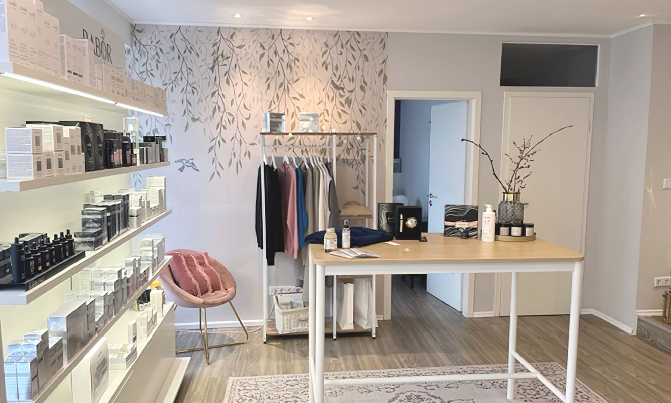 Slider Institut Produktwand